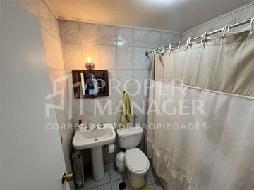 Casa en Venta en Amplia Casa de 3D-3B + Piscina en Quilamapu