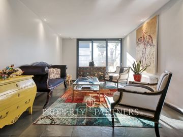 Casa Remodelada con Diseño Moderno, Terminaciones Premium y Distribución Funcional