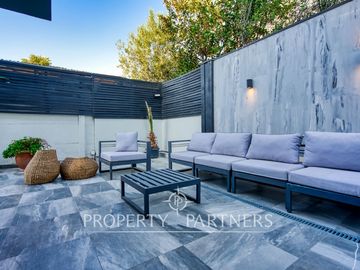 Casa Remodelada con Diseño Moderno, Terminaciones Premium y Distribución Funcional