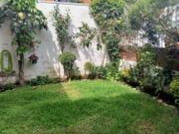 CASA EN VENTA EN CONJUNTO ATRÁS DE LA ESTACIÓN RIO COCA