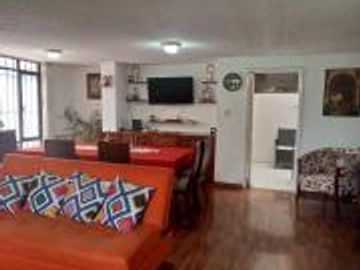 CASA EN VENTA EN CONJUNTO ATRÁS DE LA ESTACIÓN RIO COCA