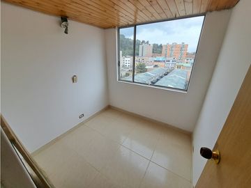 APTO CON ALTILLO SUBA SALITRE