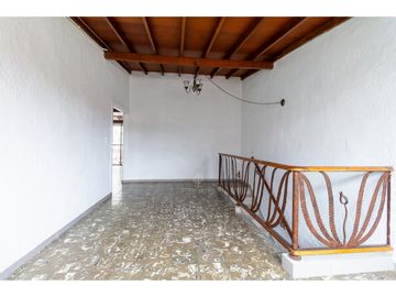 Vendo casa Belén La Nubia, Medellín – Cerca a la Avenida 80. MGE