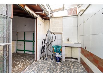 Vendo casa Belén La Nubia, Medellín – Cerca a la Avenida 80. MGE
