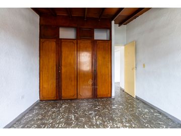 Vendo casa Belén La Nubia, Medellín – Cerca a la Avenida 80. MGE