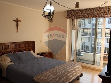 ¡Hermoso departamento en Providencia! 4D 3B 2E