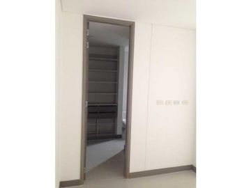 La Morelia-en el Tradicional Sector de Cristales-Apartamento en Venta