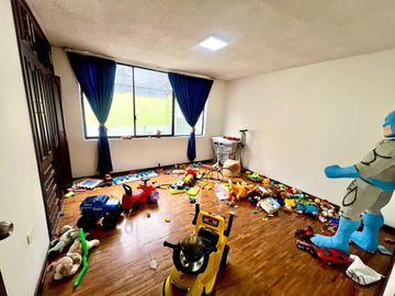 CASA EN VENTA, COCHAPAMBA