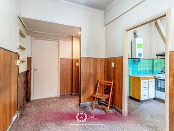 Venta departamento tipo PH piso 3 ambientes 94M² a reciclar en Balvanera balcón frente apto crédito