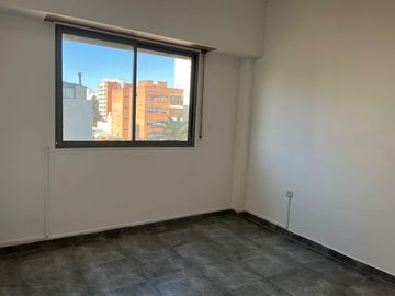 Venta Departamento 3 ambientes con cochera en Villa Ballester