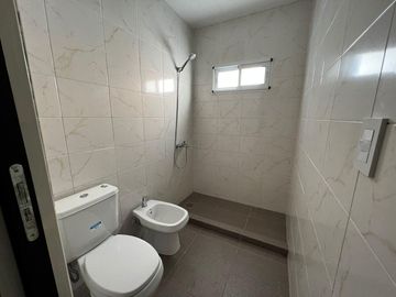VENTA - APTA CRÉDITO.  Casa Moderna 3 dorm, piscina - Los Troncos, Funes