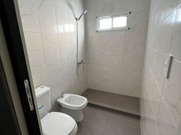 VENTA - APTA CRÉDITO.  Casa Moderna 3 dorm, piscina - Los Troncos, Funes