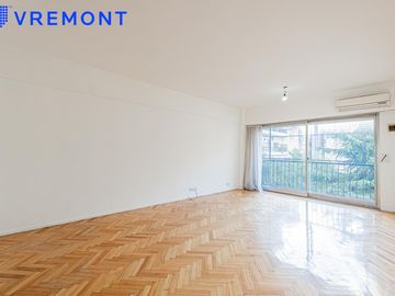 Guayaquil al 400 Departamento de 4 ambientes en venta en Caballito, con balcon, cochera y 2 baños