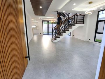Three Storey Modern House and Lot for Sale in pasig Brandnew with pool-MD