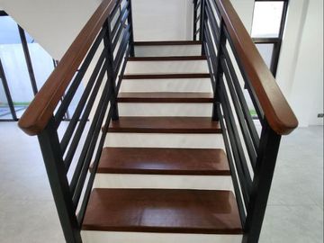 Three Storey Modern House and Lot for Sale in pasig Brandnew with pool-MD