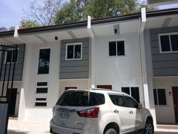 PROPERTY # 6079 6 Unit Townhouses for sale in Linao Talisay