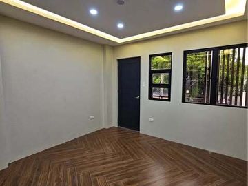 2-Storey 3BR Townhouse for Sale at San Isidro, Parañaque City