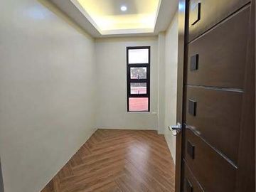 2-Storey 3BR Townhouse for Sale at San Isidro, Parañaque City