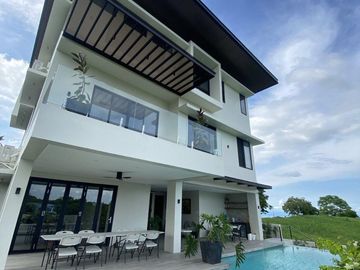 FOR SALE: 3-Storey Brand New Modern House & Lot in Ayala Westgrove Heights