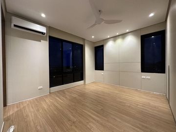 FOR SALE: 3-Storey Brand New Modern House & Lot in Ayala Westgrove Heights