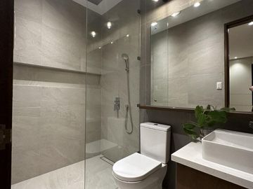 FOR SALE: 3-Storey Brand New Modern House & Lot in Ayala Westgrove Heights