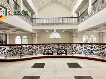 HOTEL FOR SALE LOCATED AT ANGELES CITY, NEAR CLARK