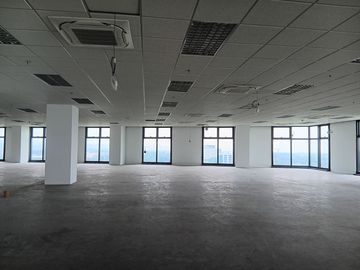 809 SQM Warm Shell in Laguna Office Space for Rent