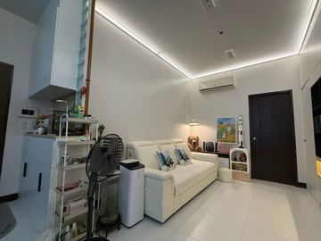 Greenbelt Hamilton 1 | Two Bedroom 2BR Condo Unit For Sale - #8348