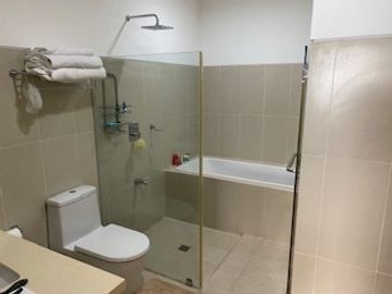 3 Bedroom Penthouse Unit For Sale in Woodridge Tagaytay Highlands.