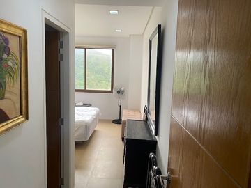 3 Bedroom Penthouse Unit For Sale in Woodridge Tagaytay Highlands.