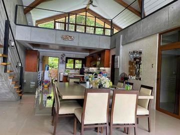 Stunning Vacation Homes for SALE in Iluka 2 Puerto Galera RH20788