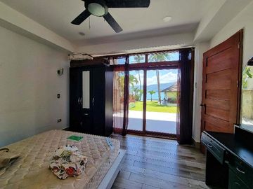 Stunning Vacation Homes for SALE in Iluka 2 Puerto Galera RH20788
