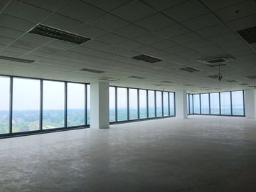 797 SQM Warm Shell Office Space for Lease in Laguna