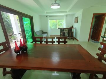 3BR House and Lot in The Palmcrest Tagaytay,near Balay Dako
