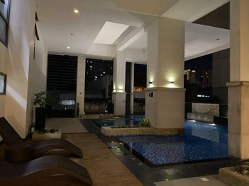 RUSH!! 2BR Condo For Sale in Greenbelt Hamilton, Legazpi Village, Makati City