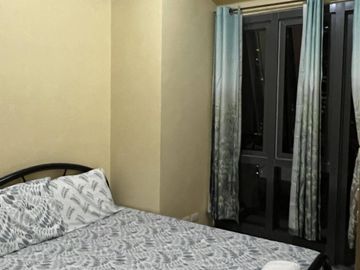 RUSH!! 2BR Condo For Sale in Greenbelt Hamilton, Legazpi Village, Makati City