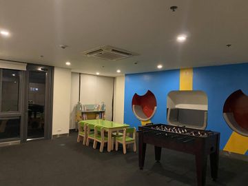 RUSH!! 2BR Condo For Sale in Greenbelt Hamilton, Legazpi Village, Makati City