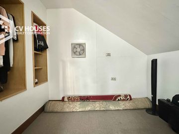 BUNGALOW HOUSE FOR SALE LOCATED AT ANGELES CITY NEAR MARQUEE MALL