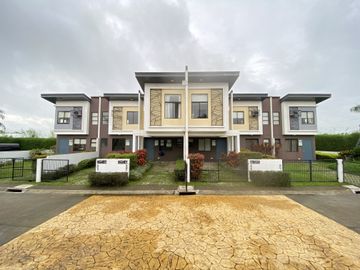 FOR SALE Affordable 2 BEDROOMS  House and Lot Near Tagaytay and Nasugbu Beach