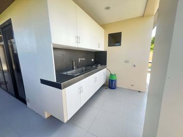 Elegant 5BR Premium Home – Pacific Park Place Village, Dasmariñas, Cavite