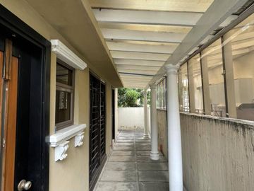 For Sale: Pre Owned Provincial Luxury House In Pampanga, Mexico