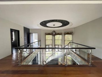 For Sale: Pre Owned Provincial Luxury House In Pampanga, Mexico