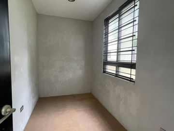 For Sale: Pre Owned Provincial Luxury House In Pampanga, Mexico