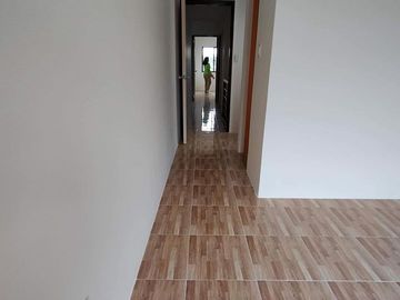 Spacious Caloocan Townhouse Near Quezon City - Your Family Home for PHP 6M!