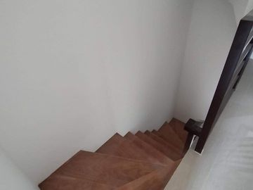 Spacious Caloocan Townhouse Near Quezon City - Your Family Home for PHP 6M!