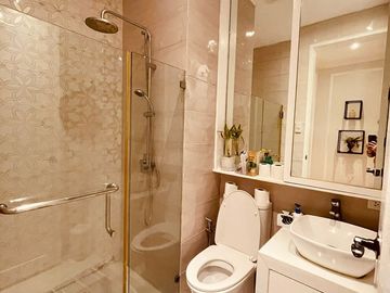 For Sale 3BR Penthouse Unit, Mahogany Tower, The Woodridge Tagaytay Highlands
