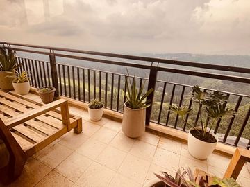 For Sale 3BR Penthouse Unit, Mahogany Tower, The Woodridge Tagaytay Highlands