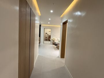 For sale Pre-selling Condominium units inside Clark Pampanga