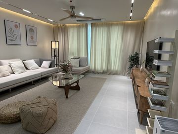 For sale Pre-selling Condominium units inside Clark Pampanga