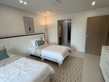 Pre-selling condominiums units for sale at Clark Pampanga